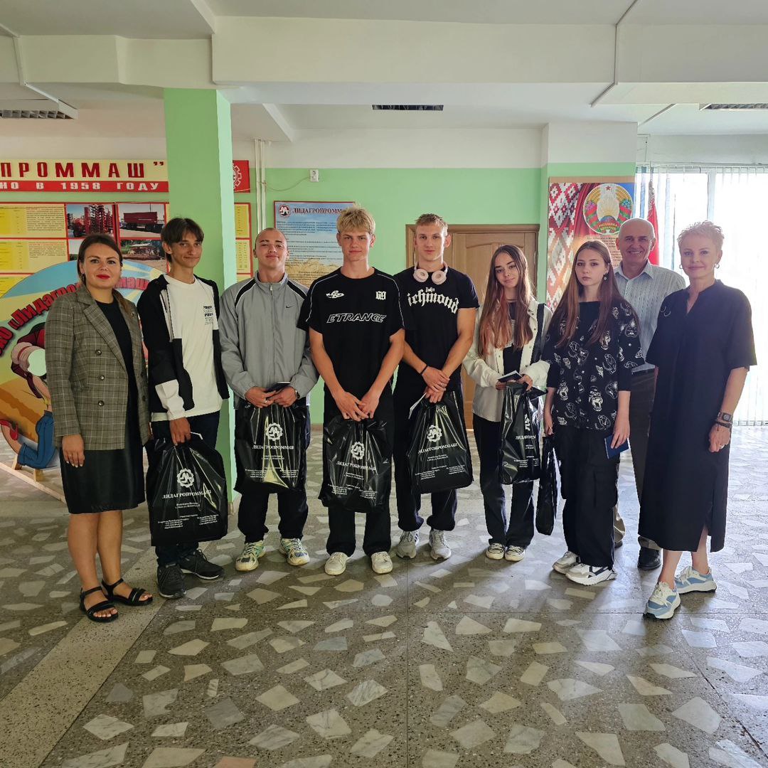 Ну вот и закончился трудовой десант на ОАО «Лидагропроммаш» для ребят из студенческого отряда им. Героя Советского Союза — Гастелло Николая Францевича.